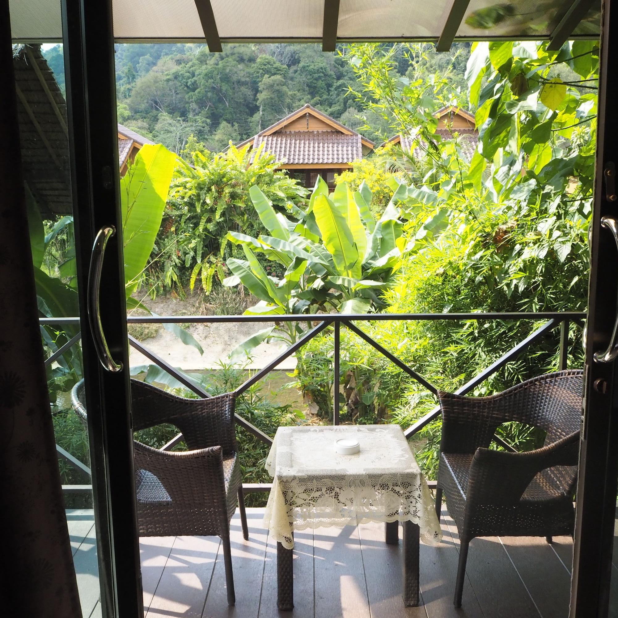 Khao Sok Green Valley Resort - Sha Certified Khao Sok National Park Экстерьер фото